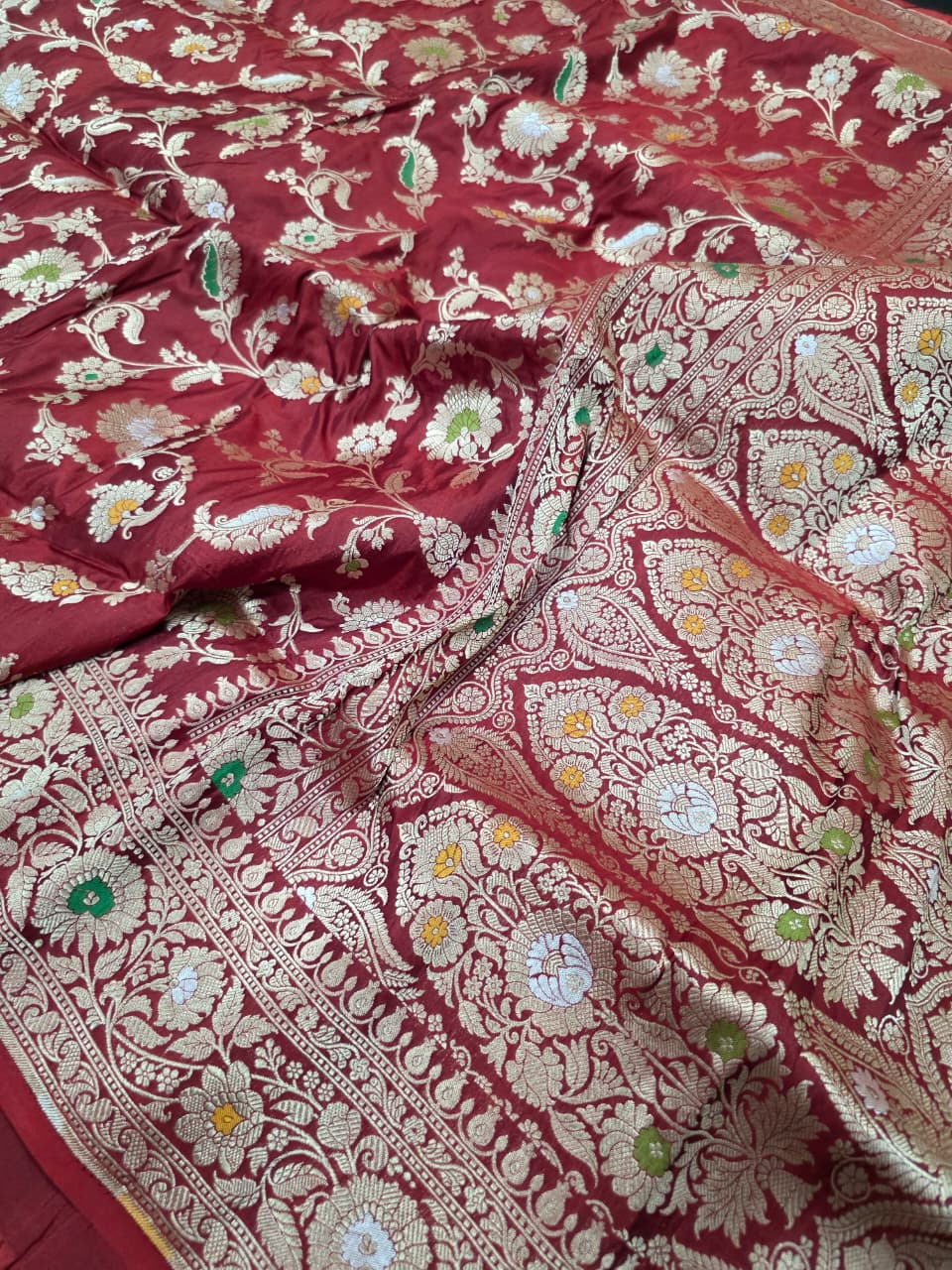 Maroon Pure Katan Silk Tilfi Meenakari Banarasi Handloom Saree With Blouse The Banarasee Aura