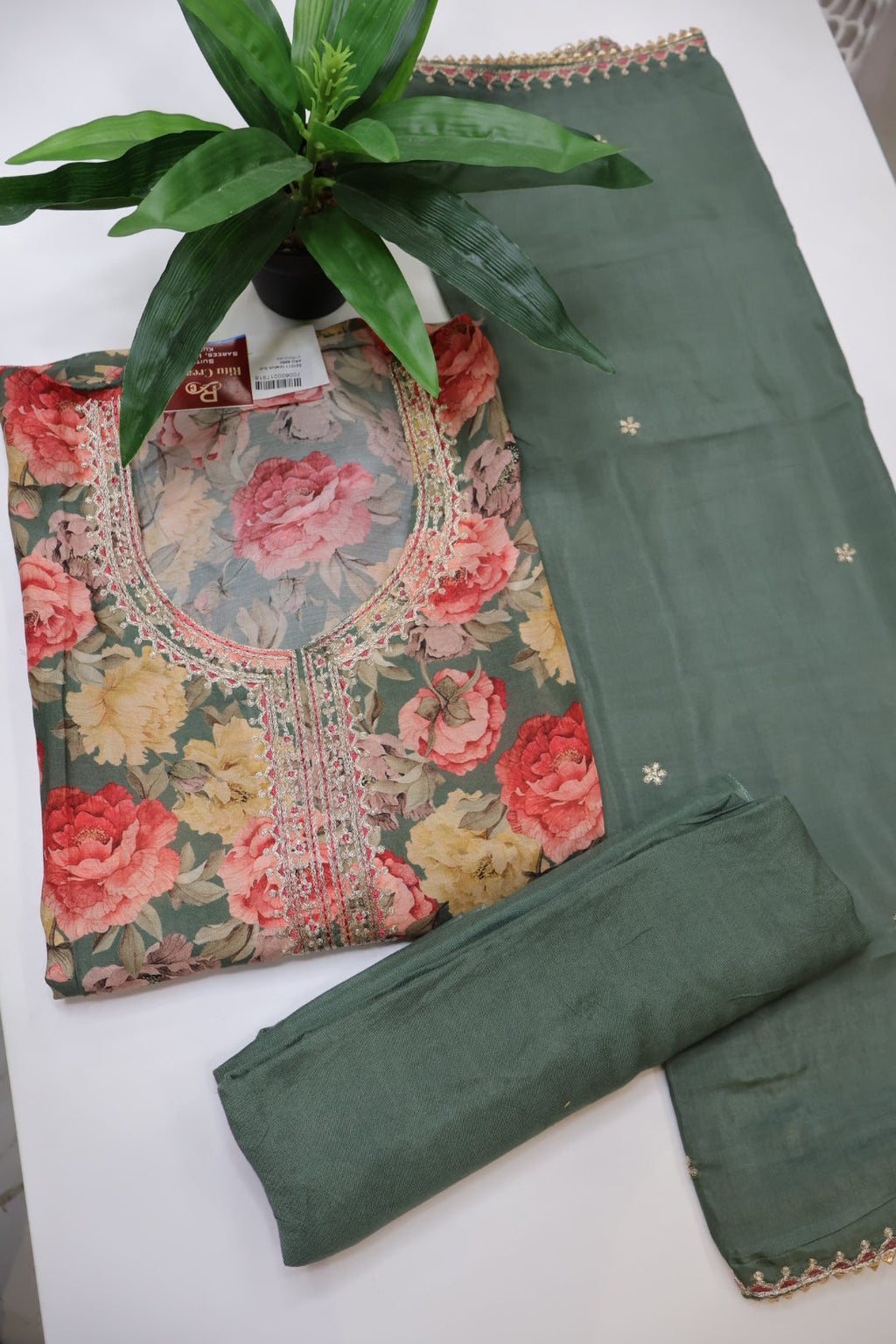 Green Muslin Printed Embroidered Unstitched Suit Set With Muslin Embroidered Dupatta The Banarasee Aura