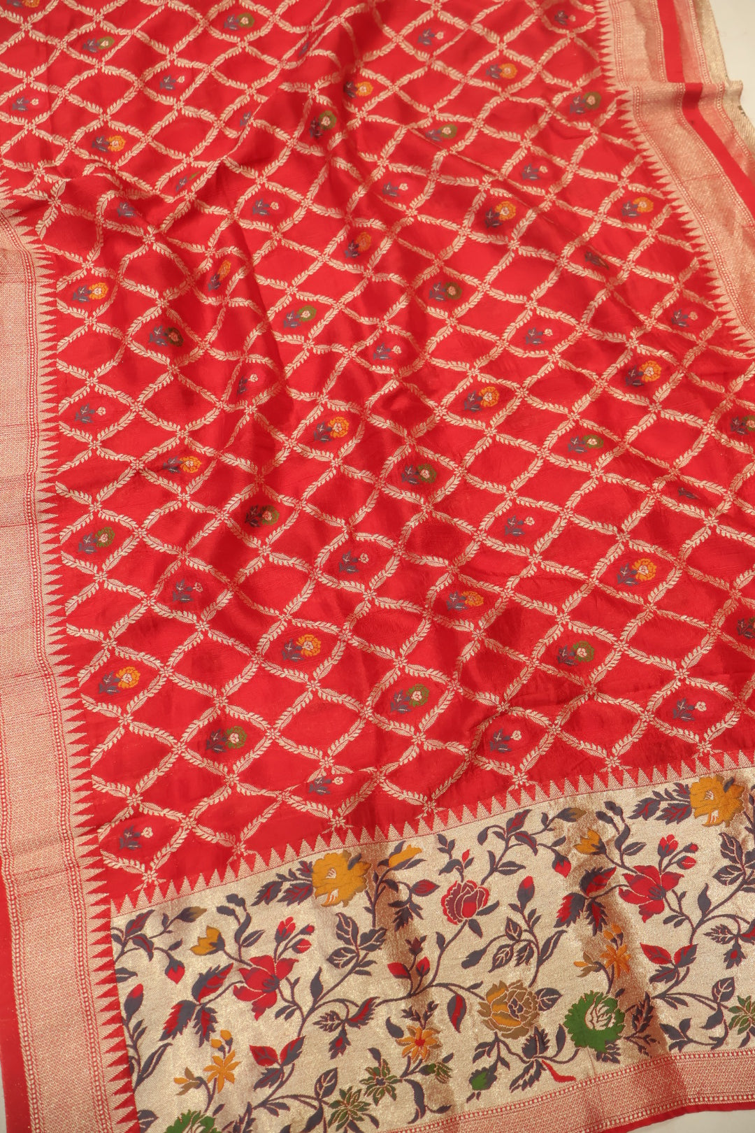 Red Russian Silk Hand Embroidered Unstitched Suit Set with Russian Silk Meenakari Woven Dupatta The Banarasee Aura