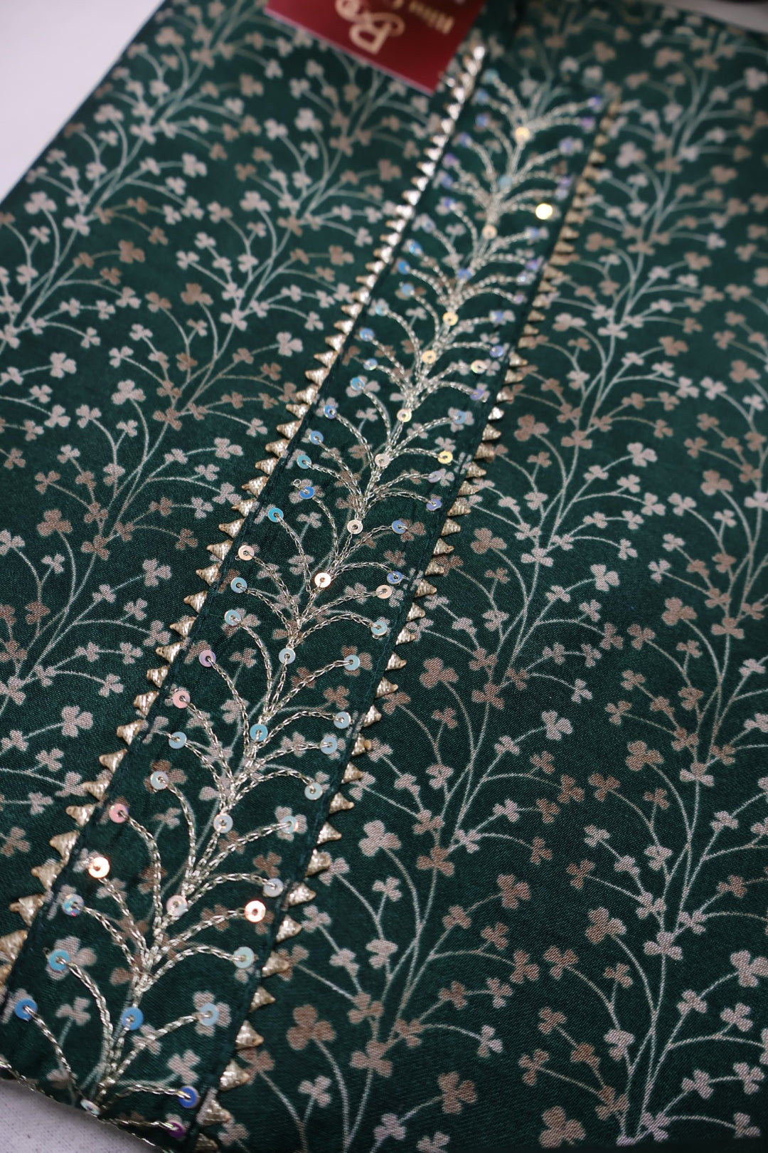 Bottle Green Muslin Printed Unstitched Suit Set With Chiffon Sequins Worked Dupatta The Banarasee Aura